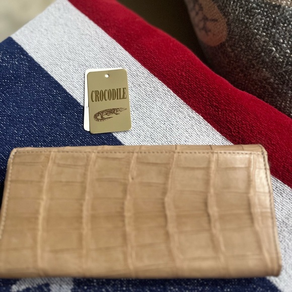 Avagolf tan crocodile wallet. New. - Picture 4 of 4